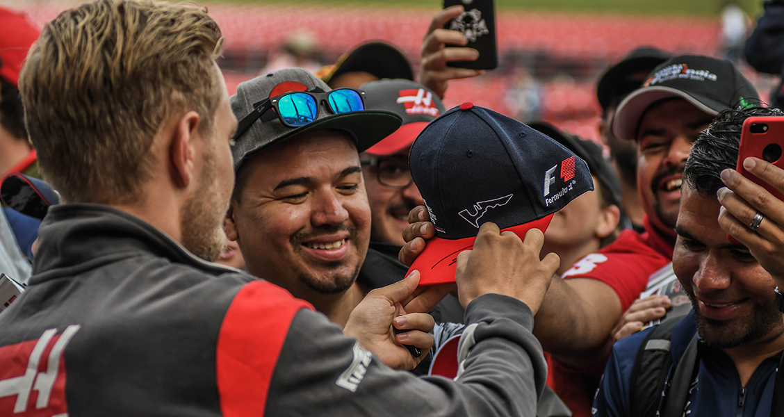 Autograph Session 18 Blog